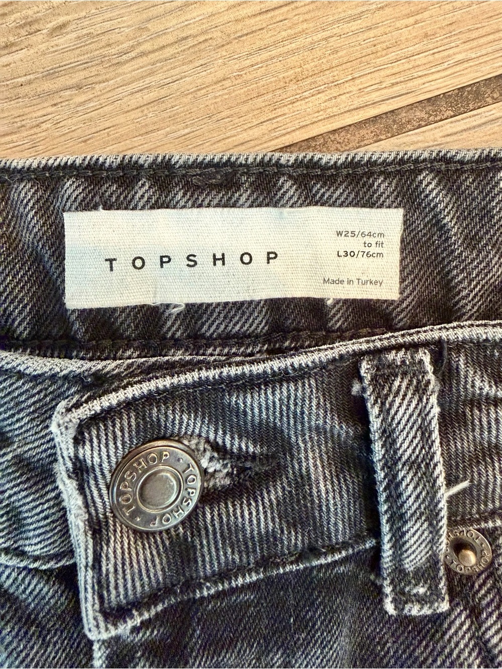 Topshop Women’s Light Black/Gray Washed Denim Jeans